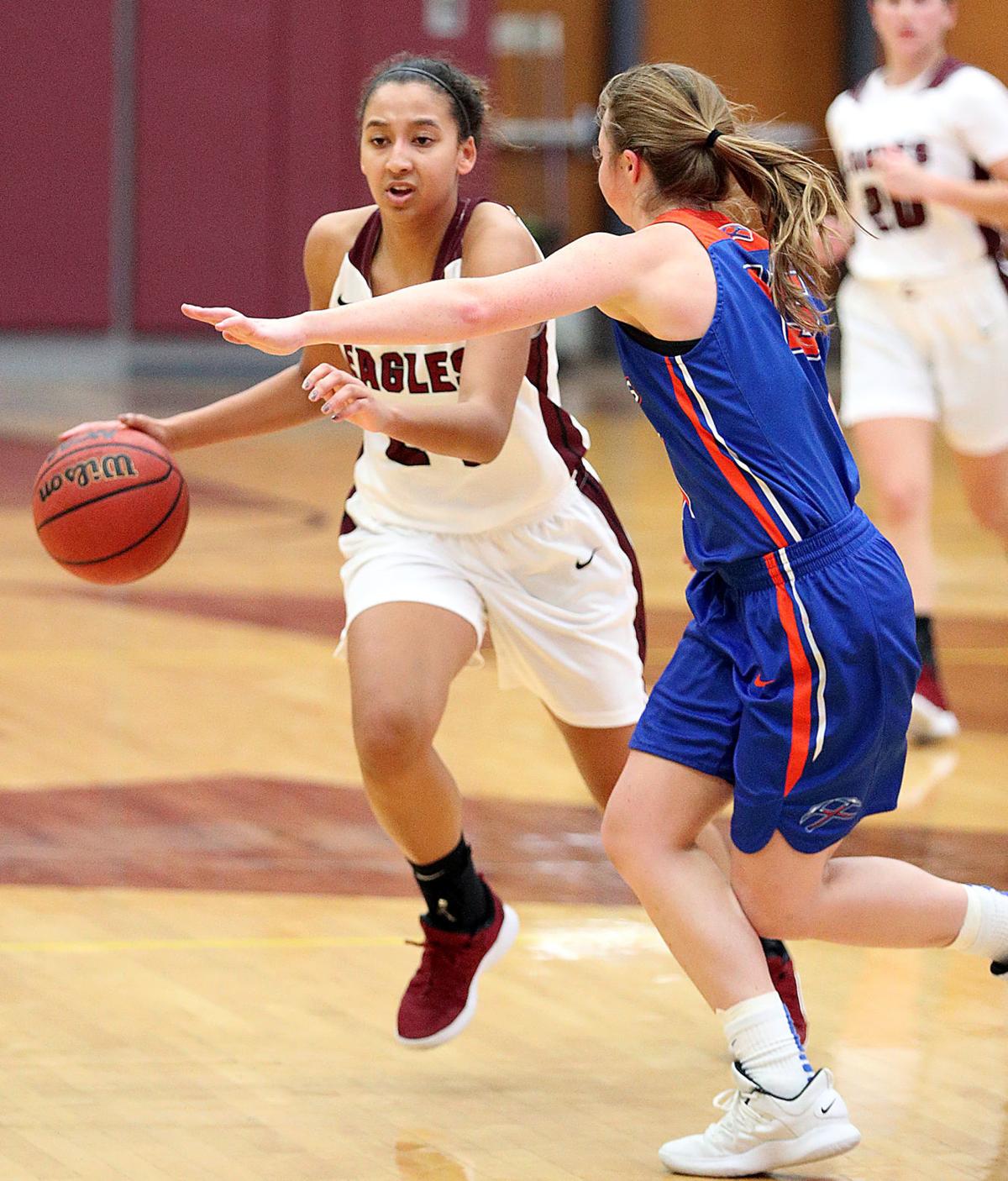 colten-bartholomew-uw-la-crosse-basketball-programs-set-for-long-term