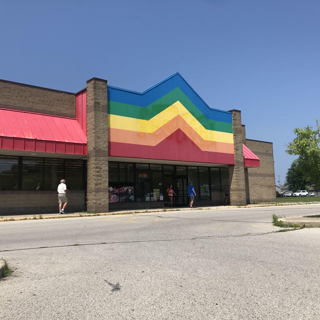 A Great Day For Kids Holmen S Vacant Festival Foods To Become