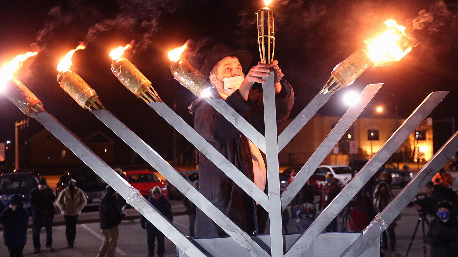 WATCH NOW: First public menorah lit to celebrate Hanukkah in La Crosse - Vimarsana News