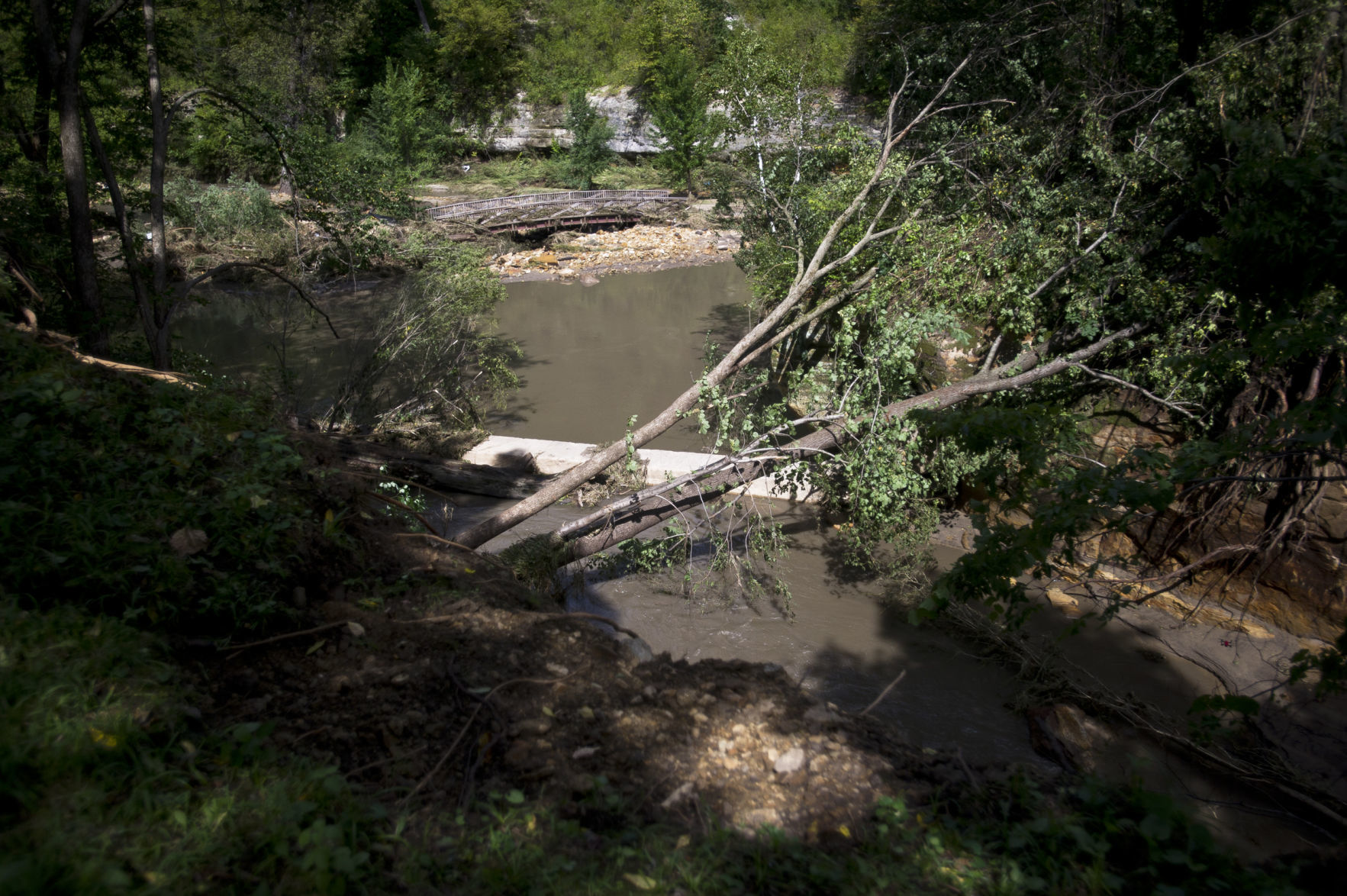 Hokah rallies as community prepares to rebuild Como Falls special