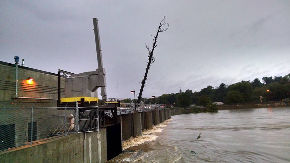 Man killed in Vernon County mudslide; heavy rains trigger flooding