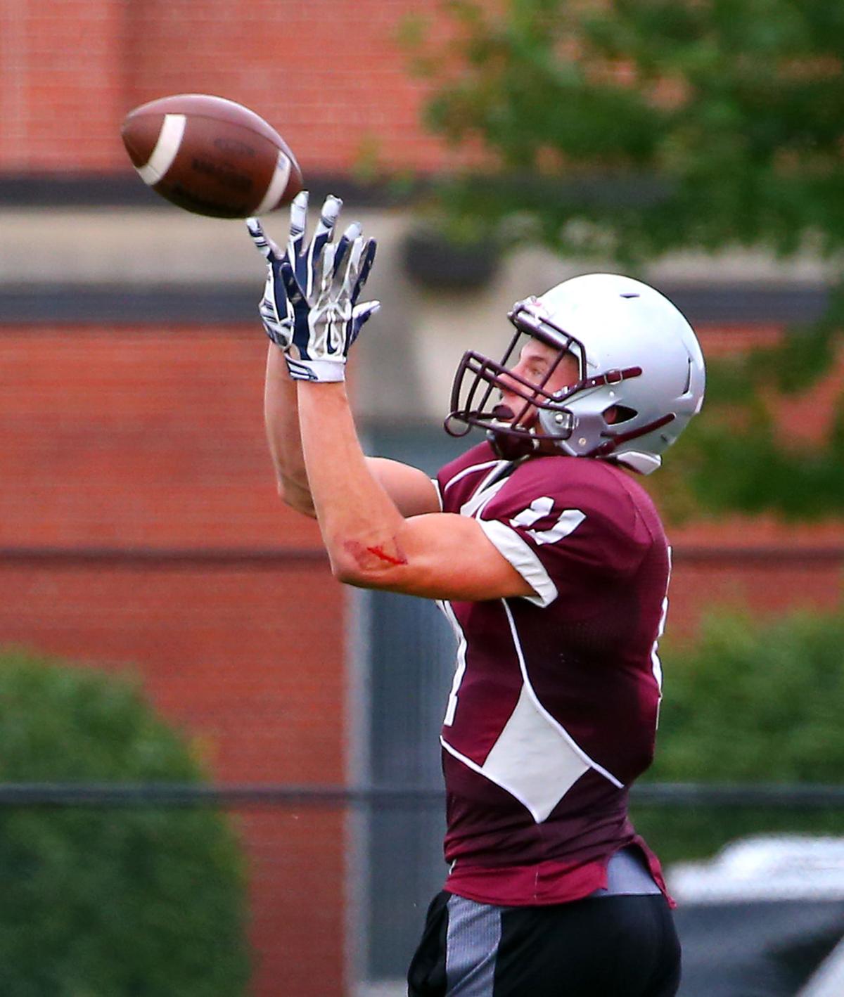 UWLa Crosse football Players starts practicing in pads College