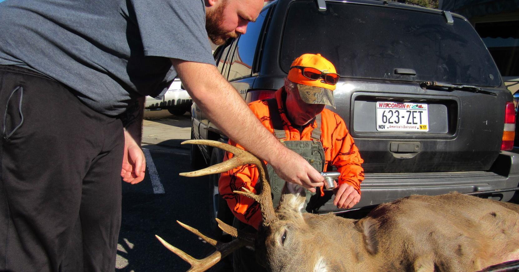 Severe winter, corn harvest might affect deer hunt this year - Vimarsana News