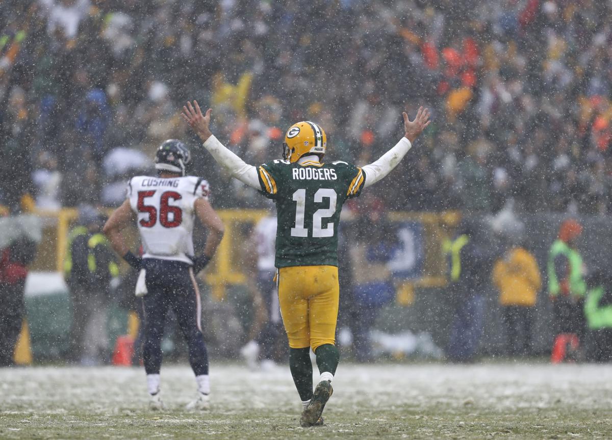 Fun In The Snow Packers Hold Off Texans Move Back To 500 Pro Lacrossetribune Com The carolina panthers take on the green bay packers during week 10 of the 2019 nfl season.
