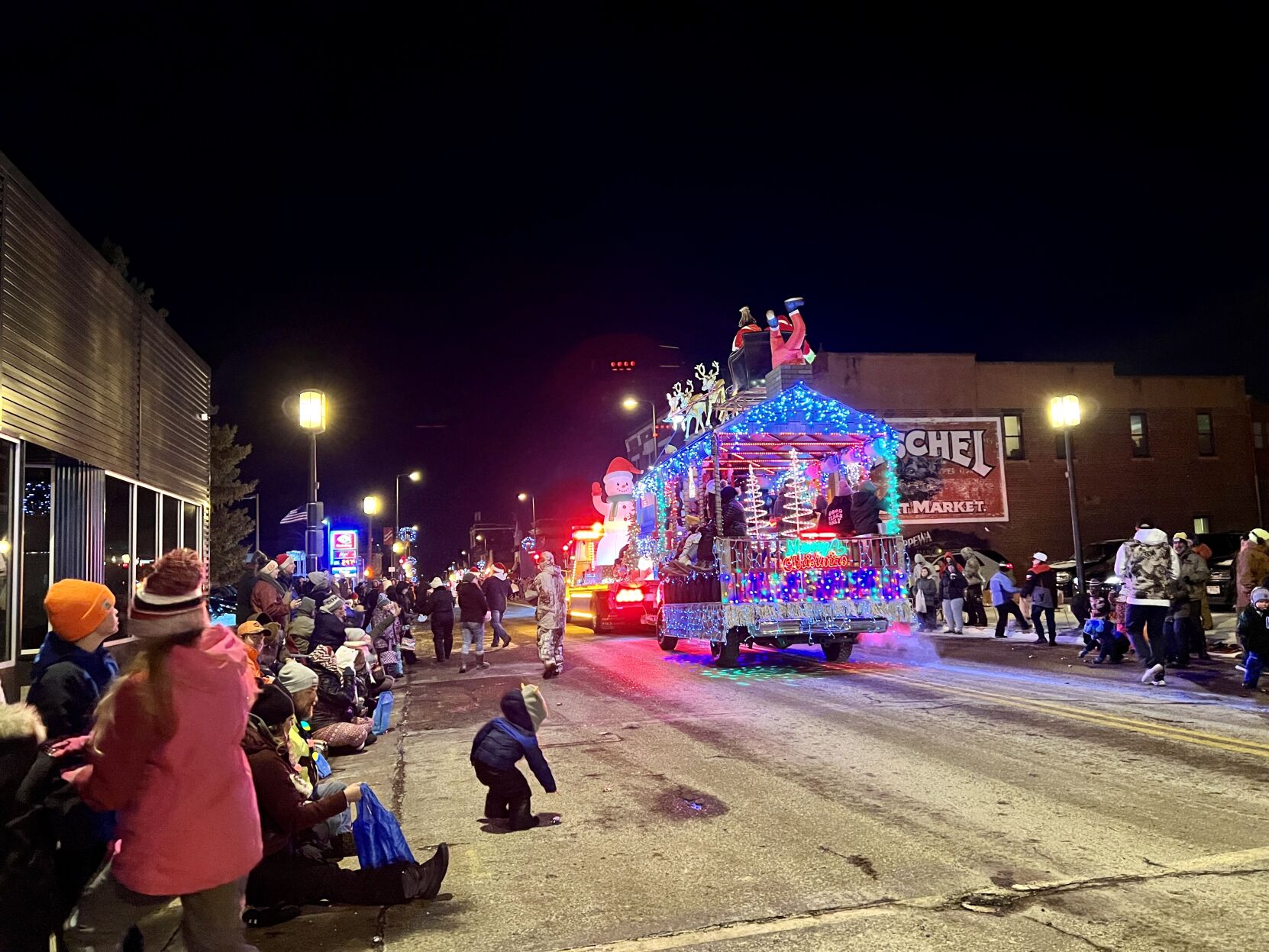 Chippewa Falls Bridge to Wonderland Parade brings thousands to