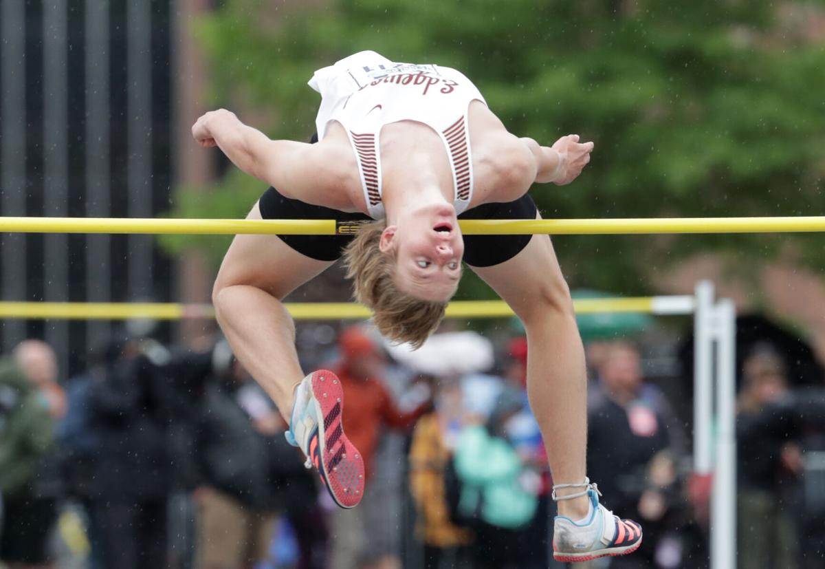 Arrowhead among top pole vault programs in Wisconsin track and field