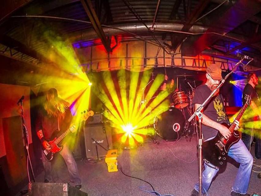 New Cd Sampler Gives Taste Of La Crosse Area Music Scene Entertainment Lacrossetribune Com