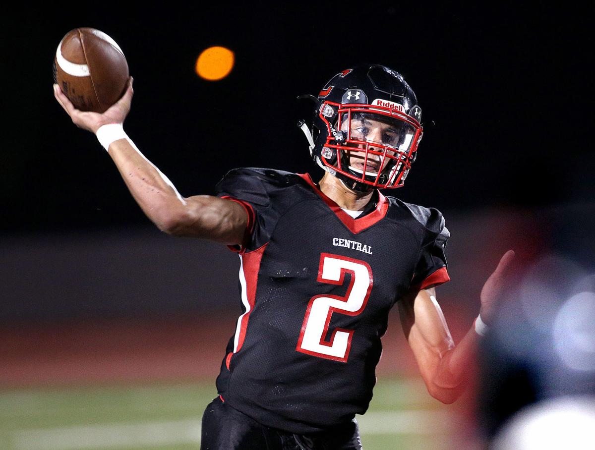 High school football: Central Red Raiders look to Johnny Davis for a