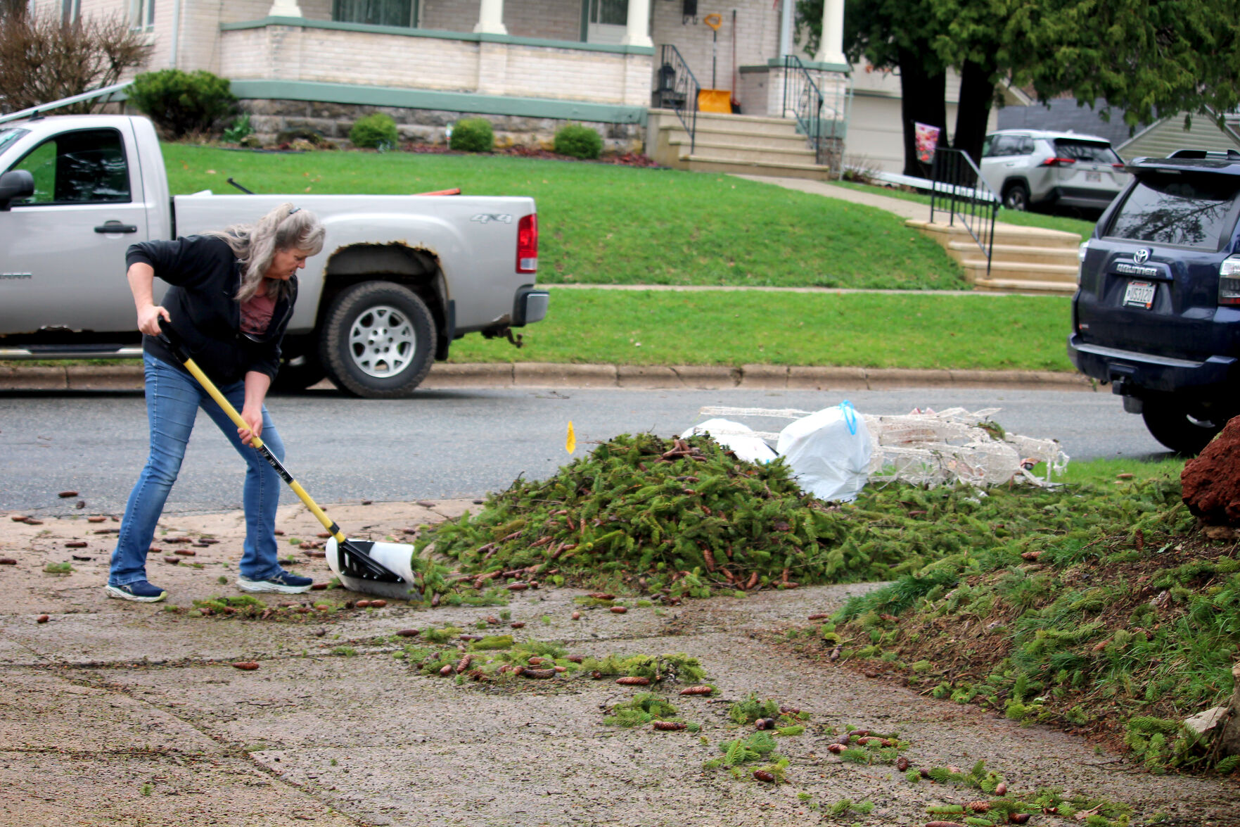 Sunny Thursday gives way to more severe storms Friday
