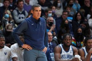 Mike Sielski: Jay Wright’s retirement stunned college basketball. The circumstances explain why he did it.