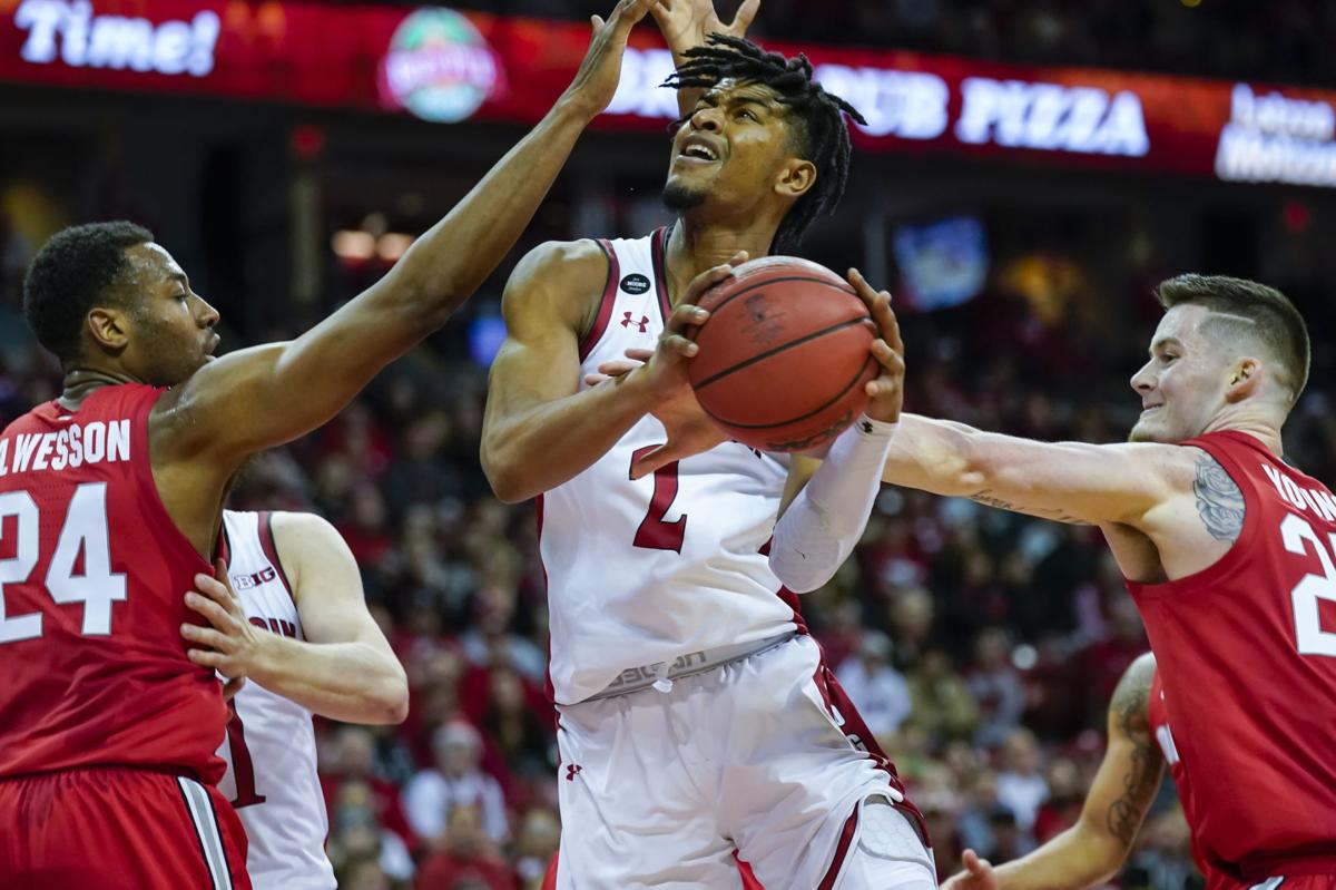 Pritzl Scores 19 Wisconsin Cruises Past Ohio State 70 57