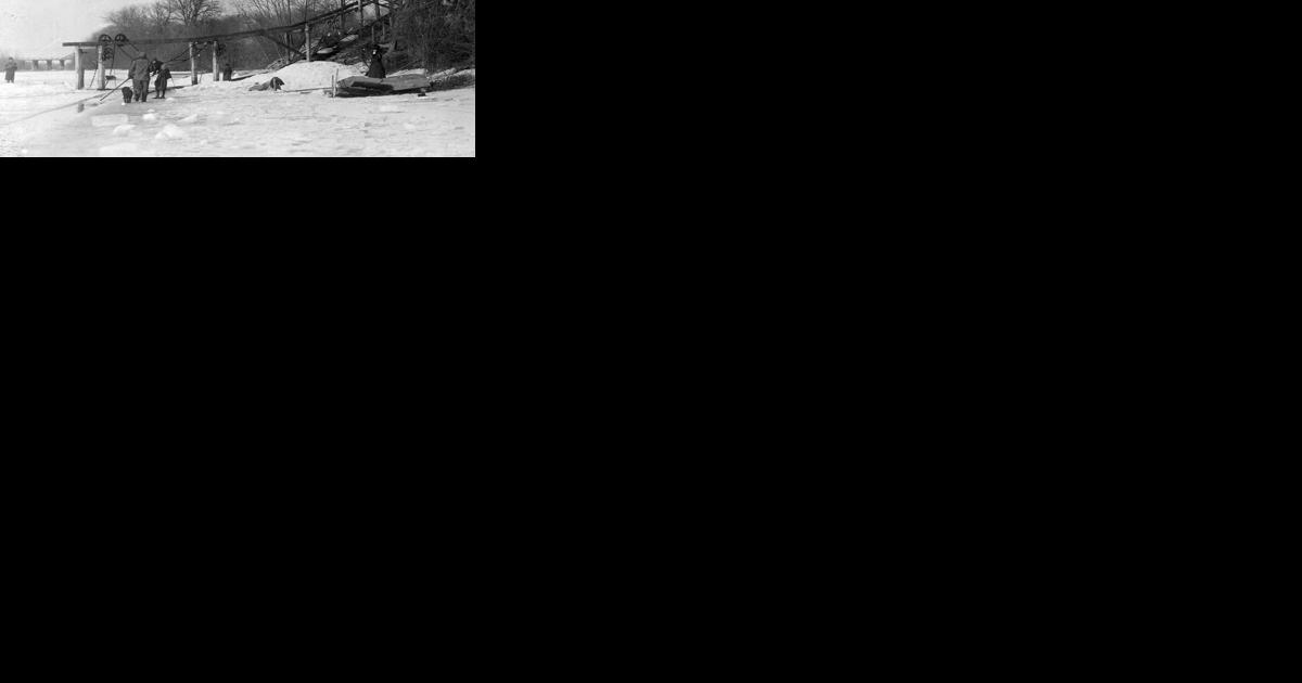 WAY IT WAS: Ice conveyor on the riverbank, early 1900s - Vimarsana News