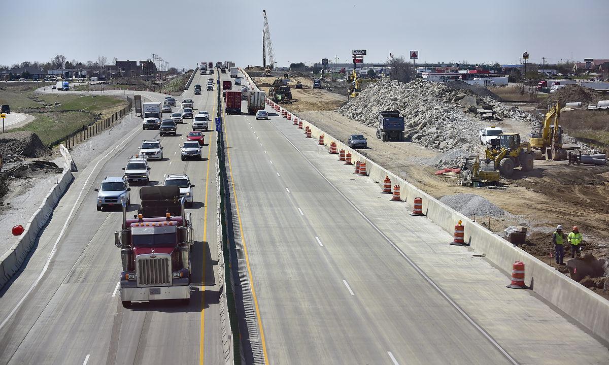 Lawmaker debate pits I-94 upgrades near Foxconn site against road