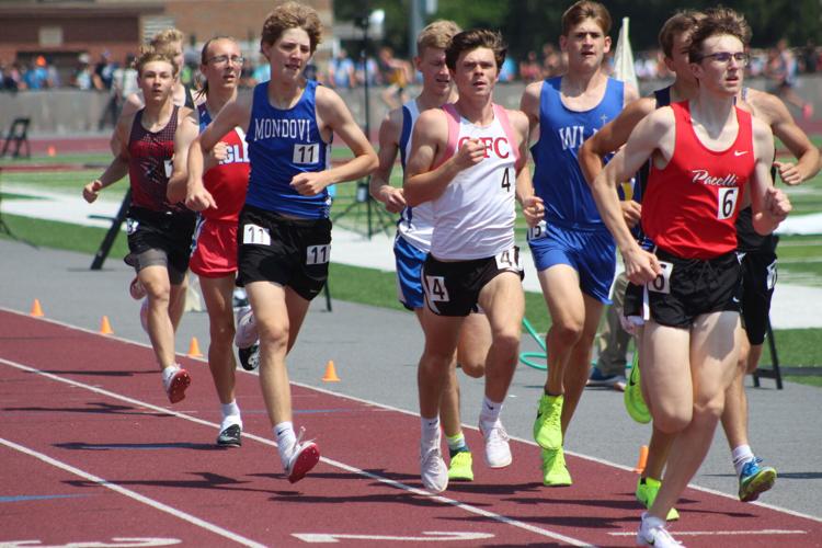 WIAA state track and field Pronschinske breaks school record in 1,600