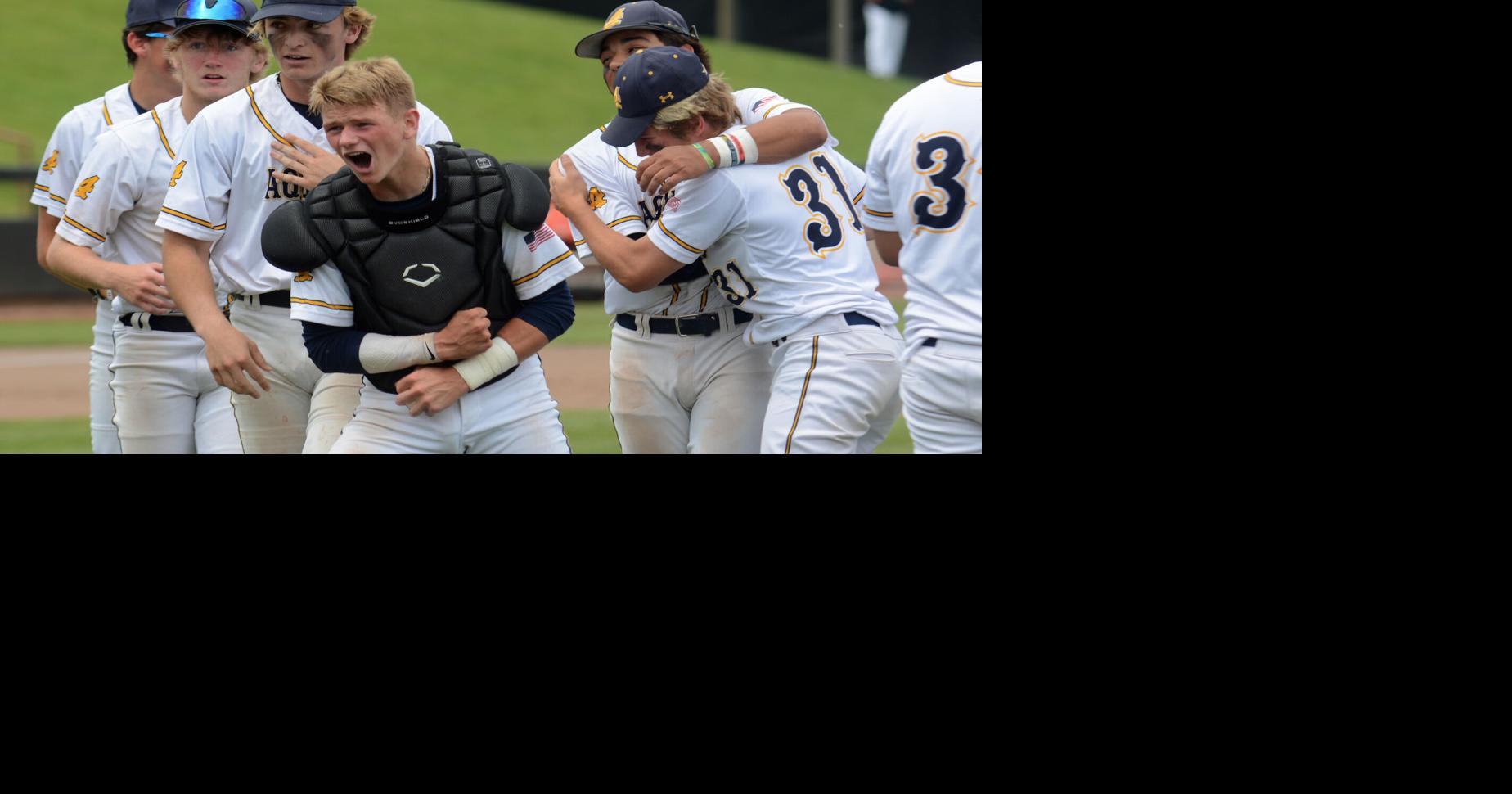 Scenes from La Crosse Aquinas vs. Kenosha St. Joseph WIAA baseball