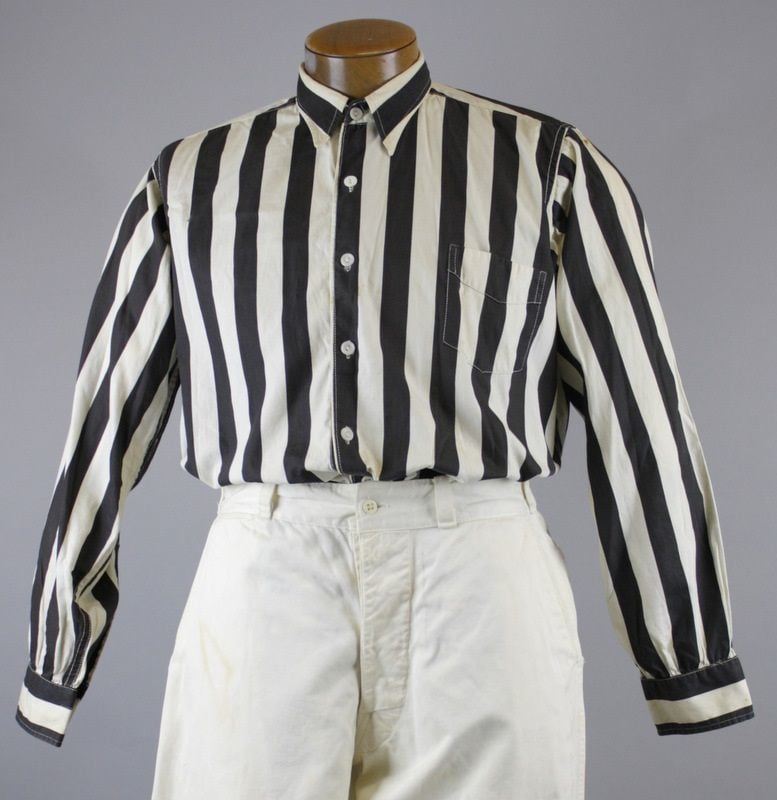 football referee uniform