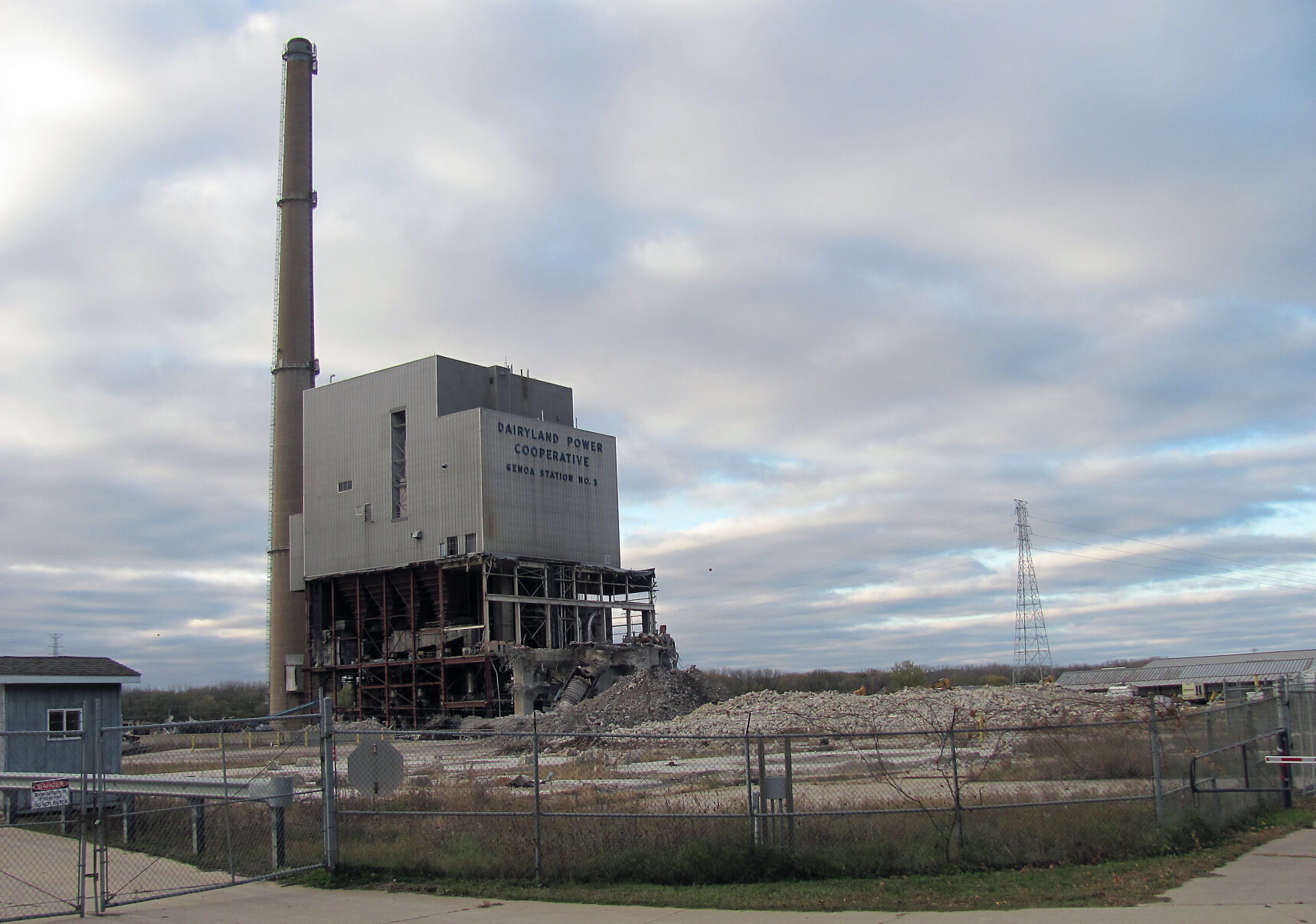 Highway 35 to be closed for demolition of power plant