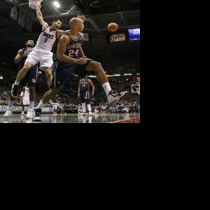 Kidd, Carter lead Nets past Bucks