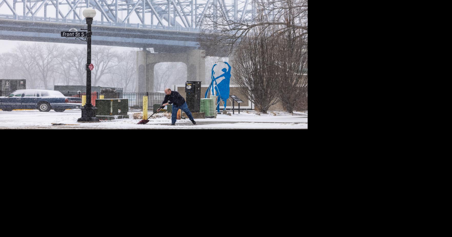 La Crosse and Onalaska declare snow emergencies
