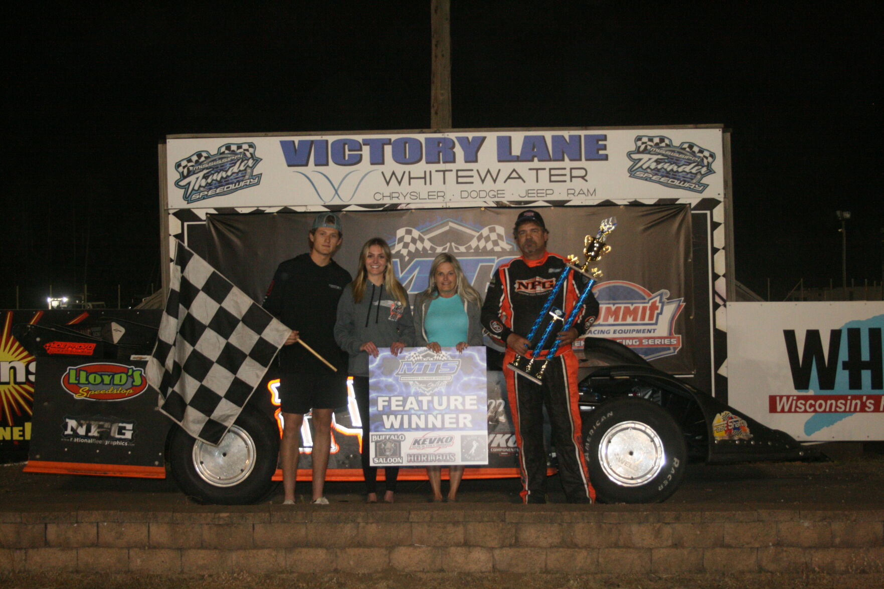 Mississippi Thunder Speedway: Waits wins Late Model main event