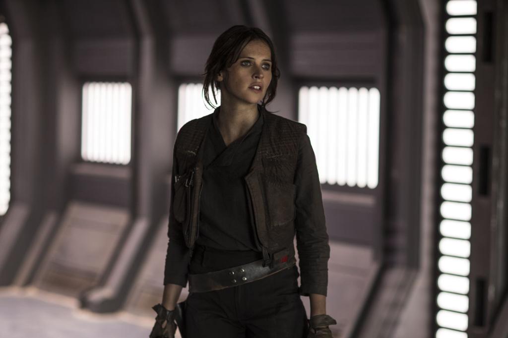 Movie Review Rogue One Is A Dark Exhilarating Blast Entertainment Lacrossetribune Com