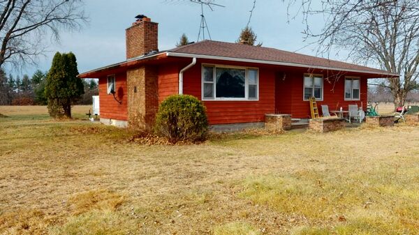 4 Bedroom Home in Holland - $889,000