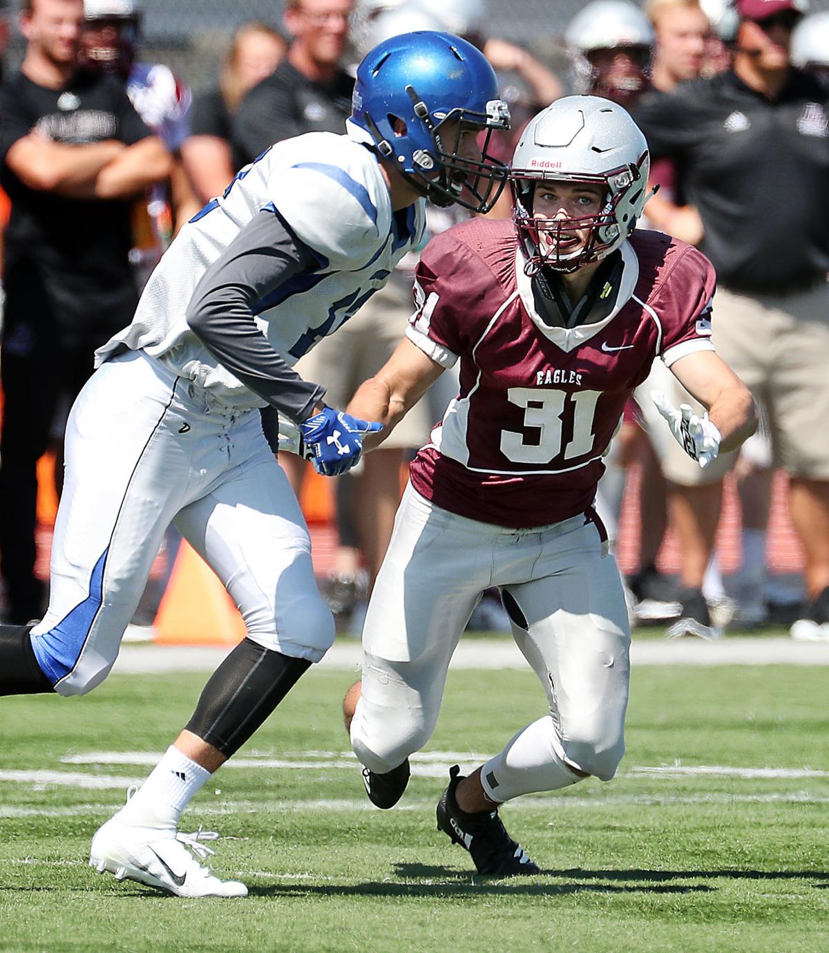 UW La Crosse Football Man Coverage Forces Eagles Secondary To Play 