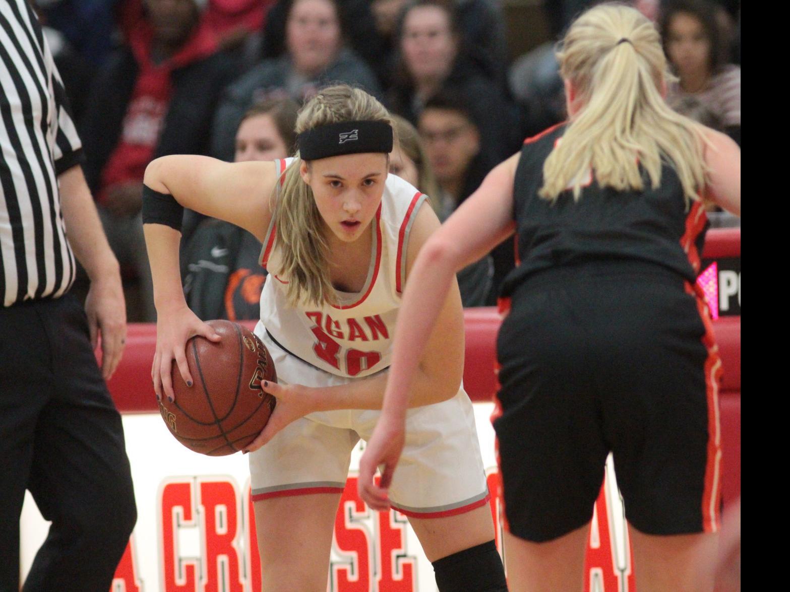 High School Basketball Claire Borsheim Is Vital To La Crosse