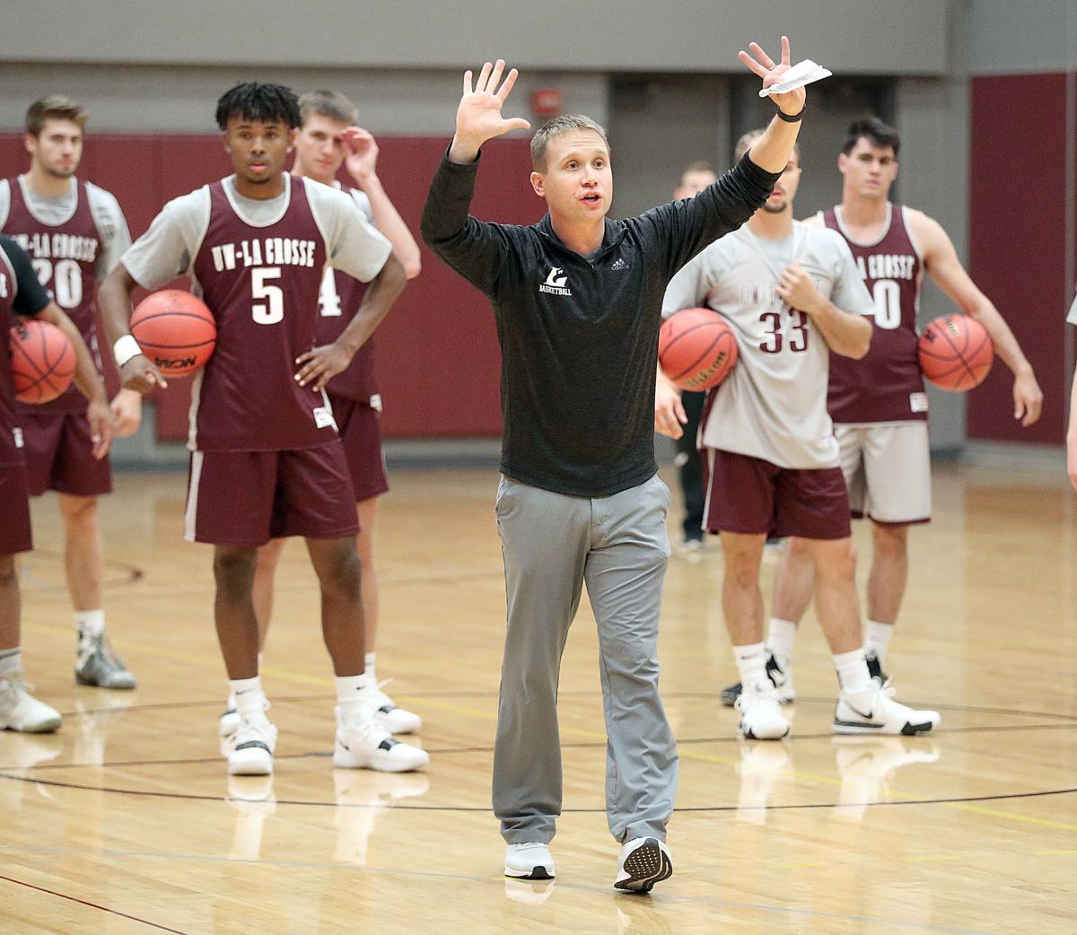 Uw La Crosse Basketball Senior Laden Eagles Eye Improving In