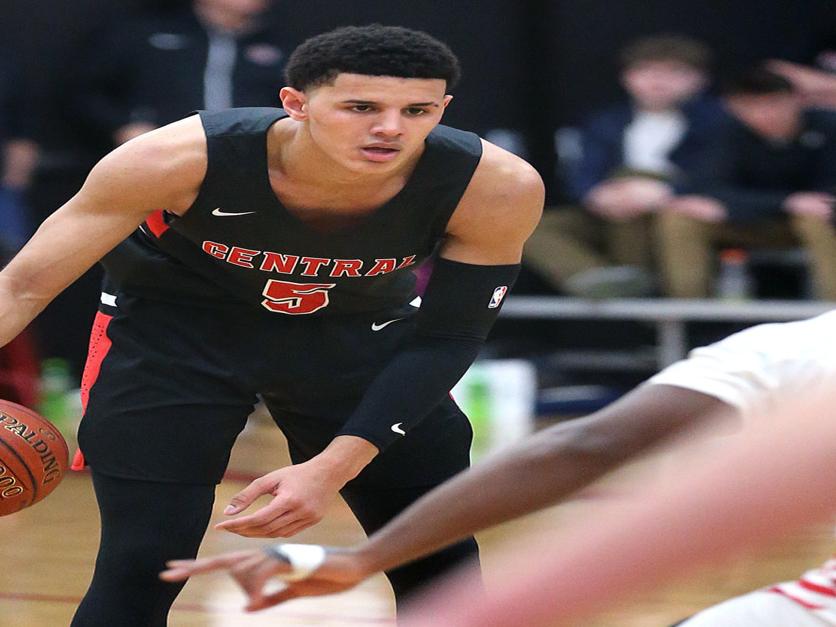 High School Basketball Johnny Davis Providing Central With