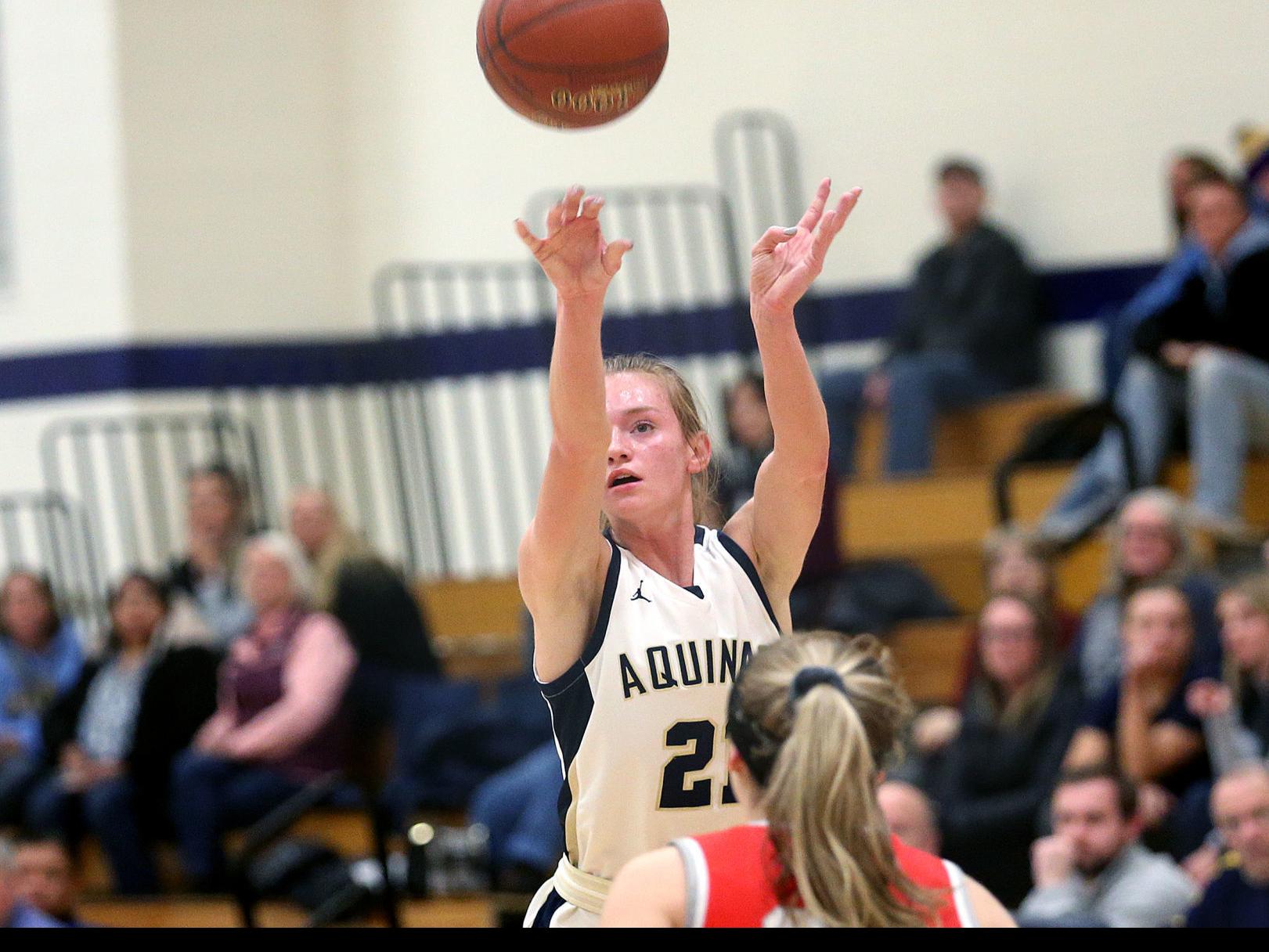 High School Basketball La Crosse Aquinas Lexi Donarski Picked