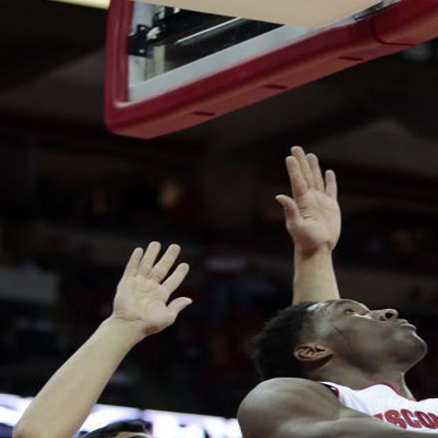 Badgers Men S Basketball Nigel Hayes Career Night Carries Uw