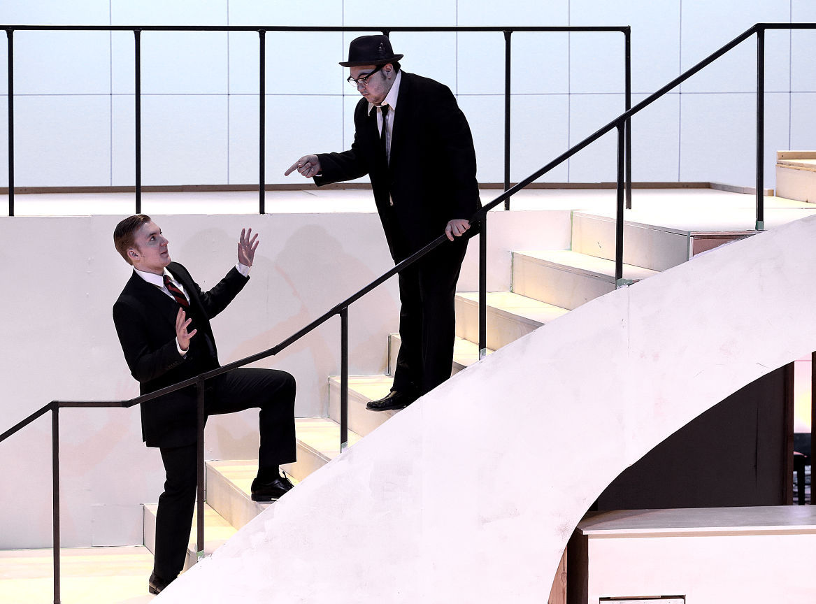 Catch Me If You Can Brings 1960s Vibe To Uw L Stage Entertainment Lacrossetribune Com