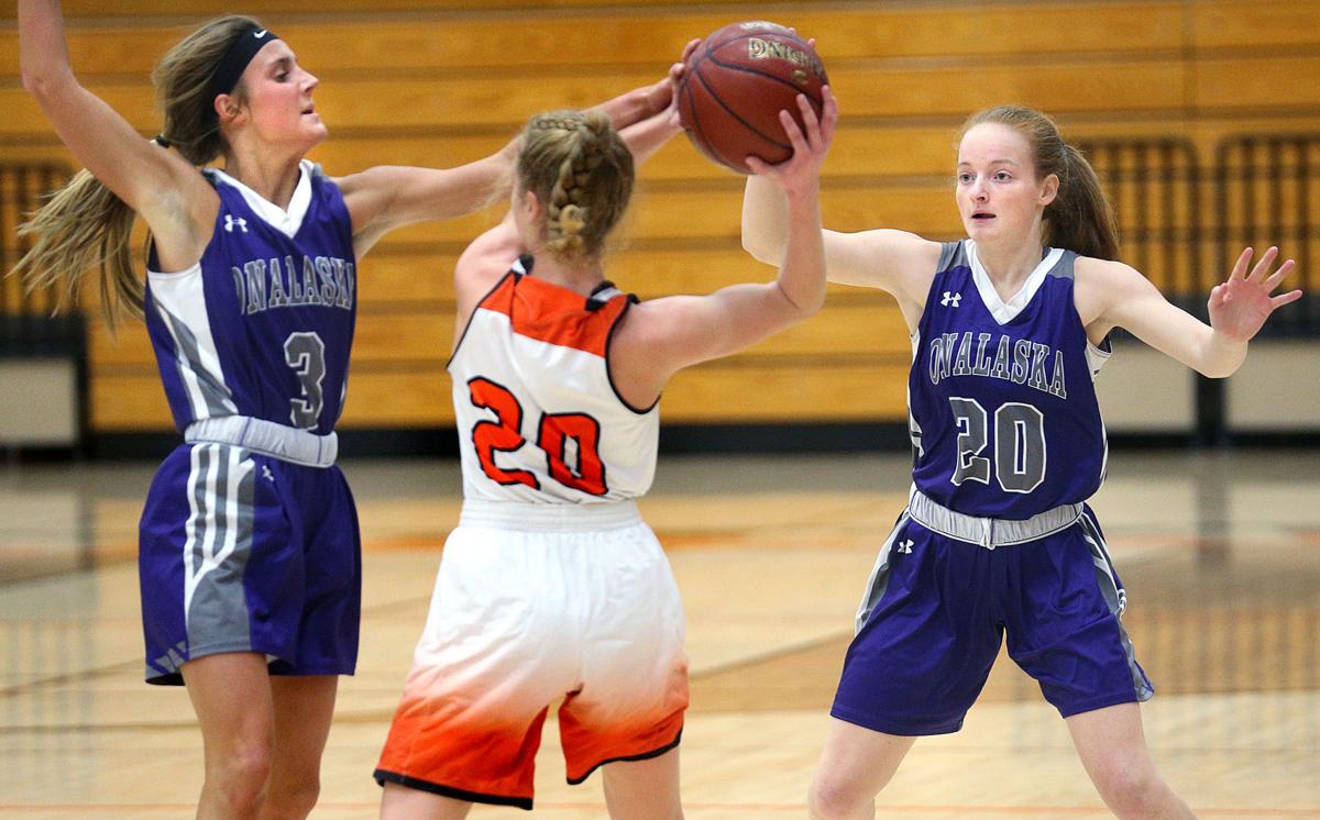 WBCA AllStars Onalaska's Gamoke and Garrity team up one more time