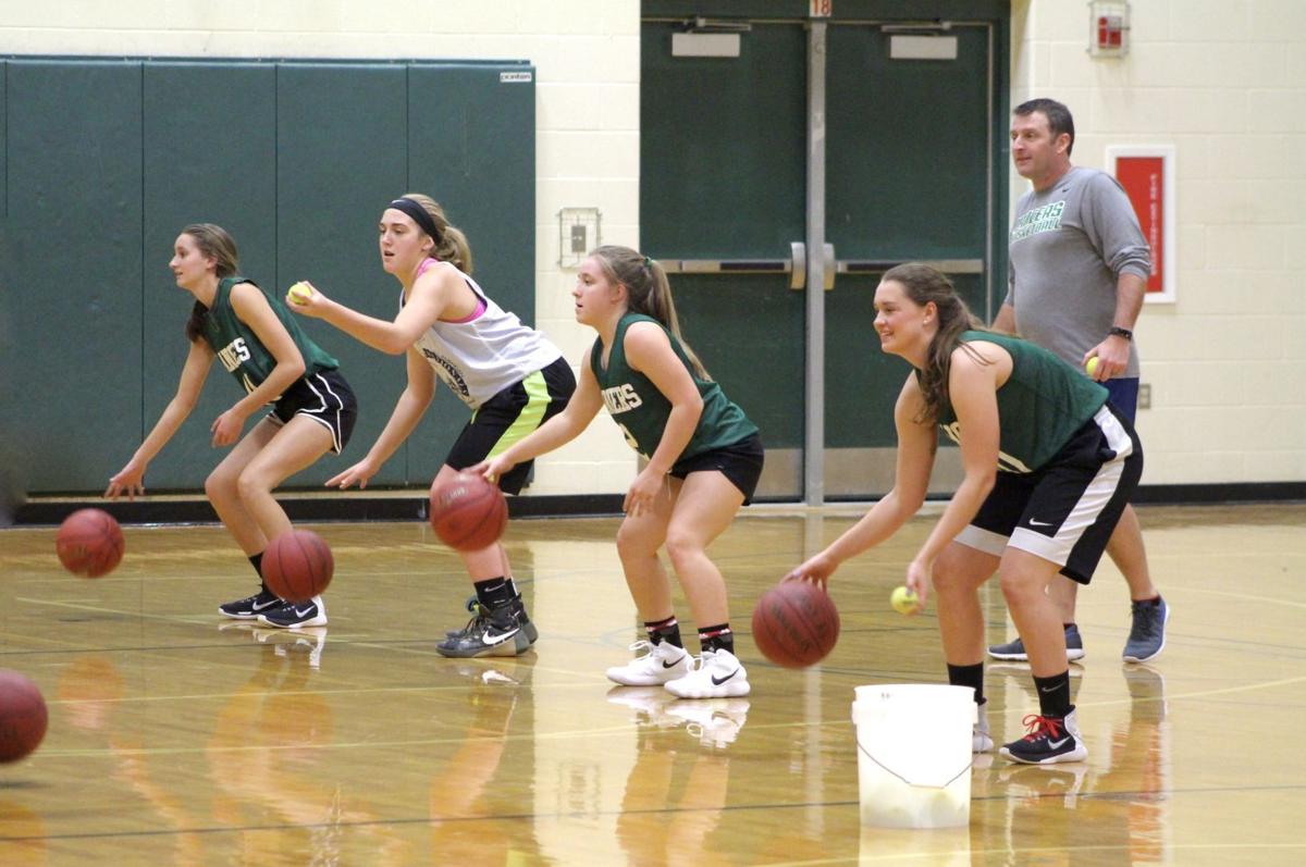 Coach Preps La Crescent Basketball Team To Play Hard Houston