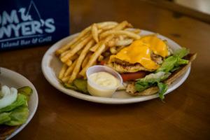 Tom-Sawyers01-2.jpg