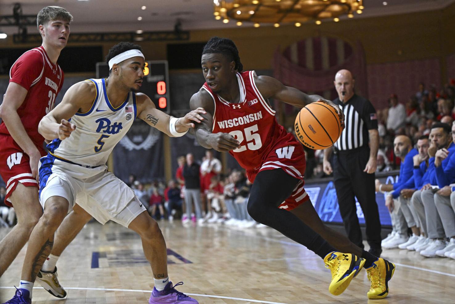 Photos Wisconsin men's basketball takes on Pittsburgh for Greenbrier