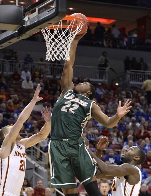 Uab Blazers Upset No 9 Iowa State 60 59 State And Regional