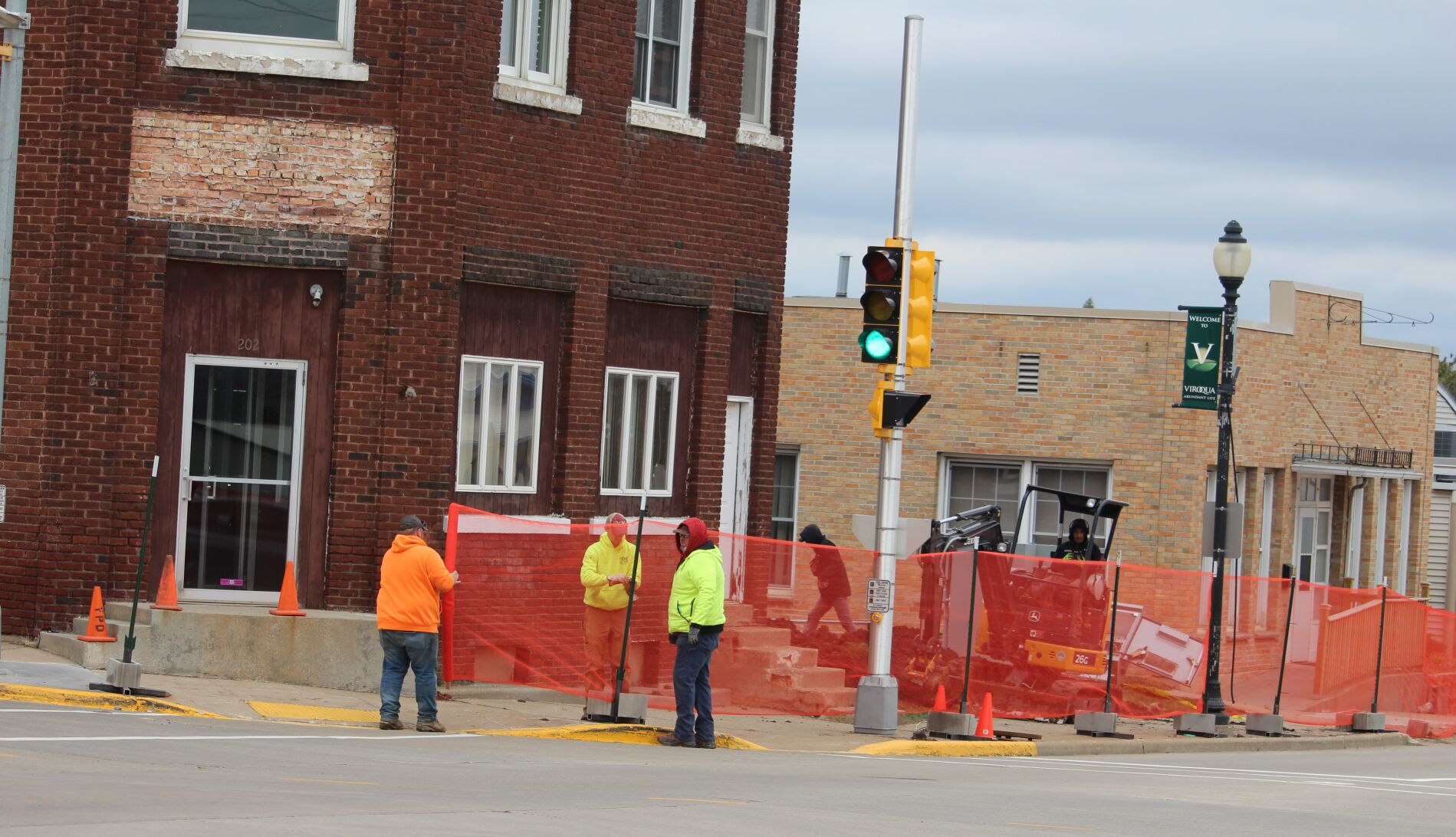 Demolition of Viroqua's old City Hall building begins