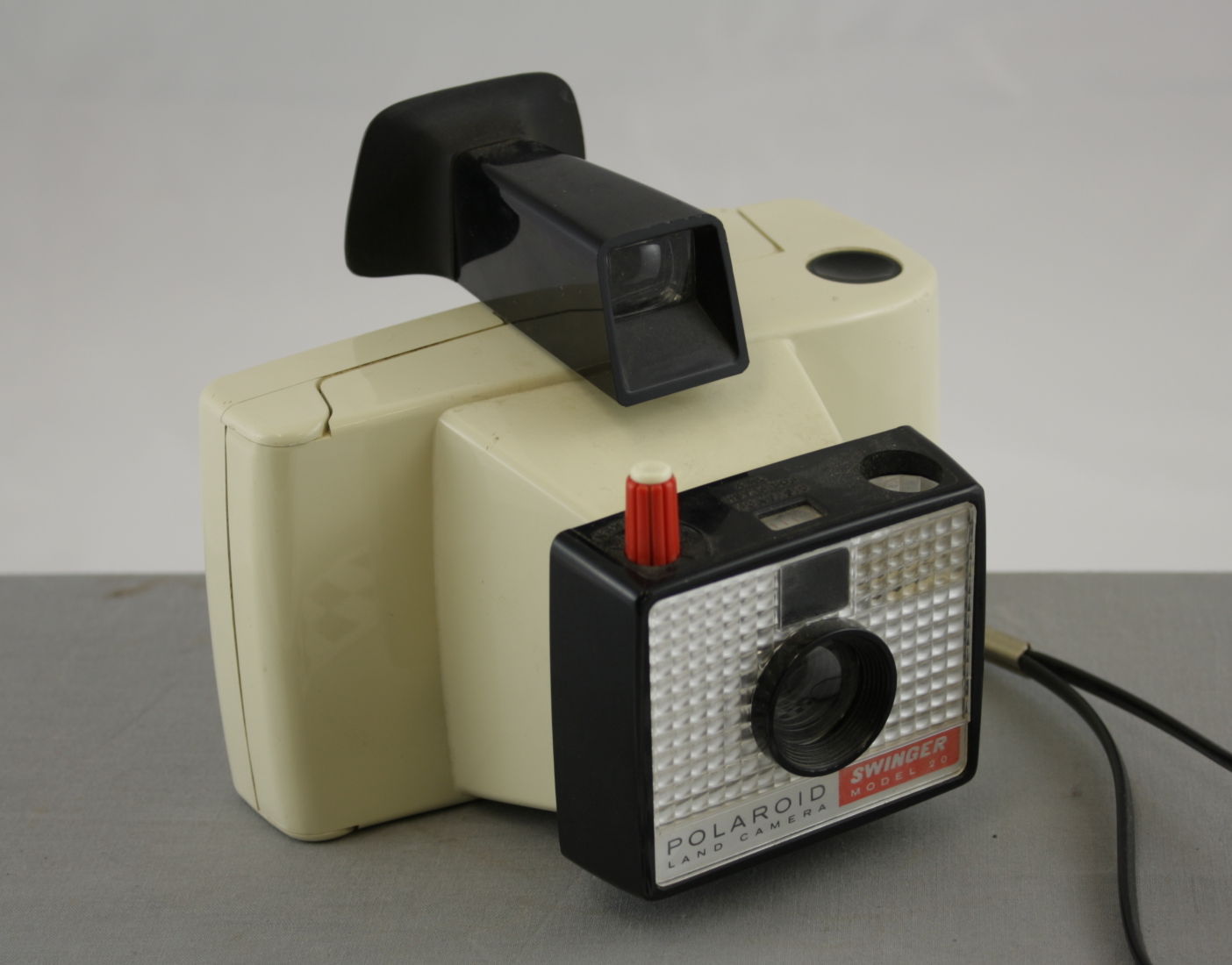 Things That Matter Meet the Polaroid Swinger