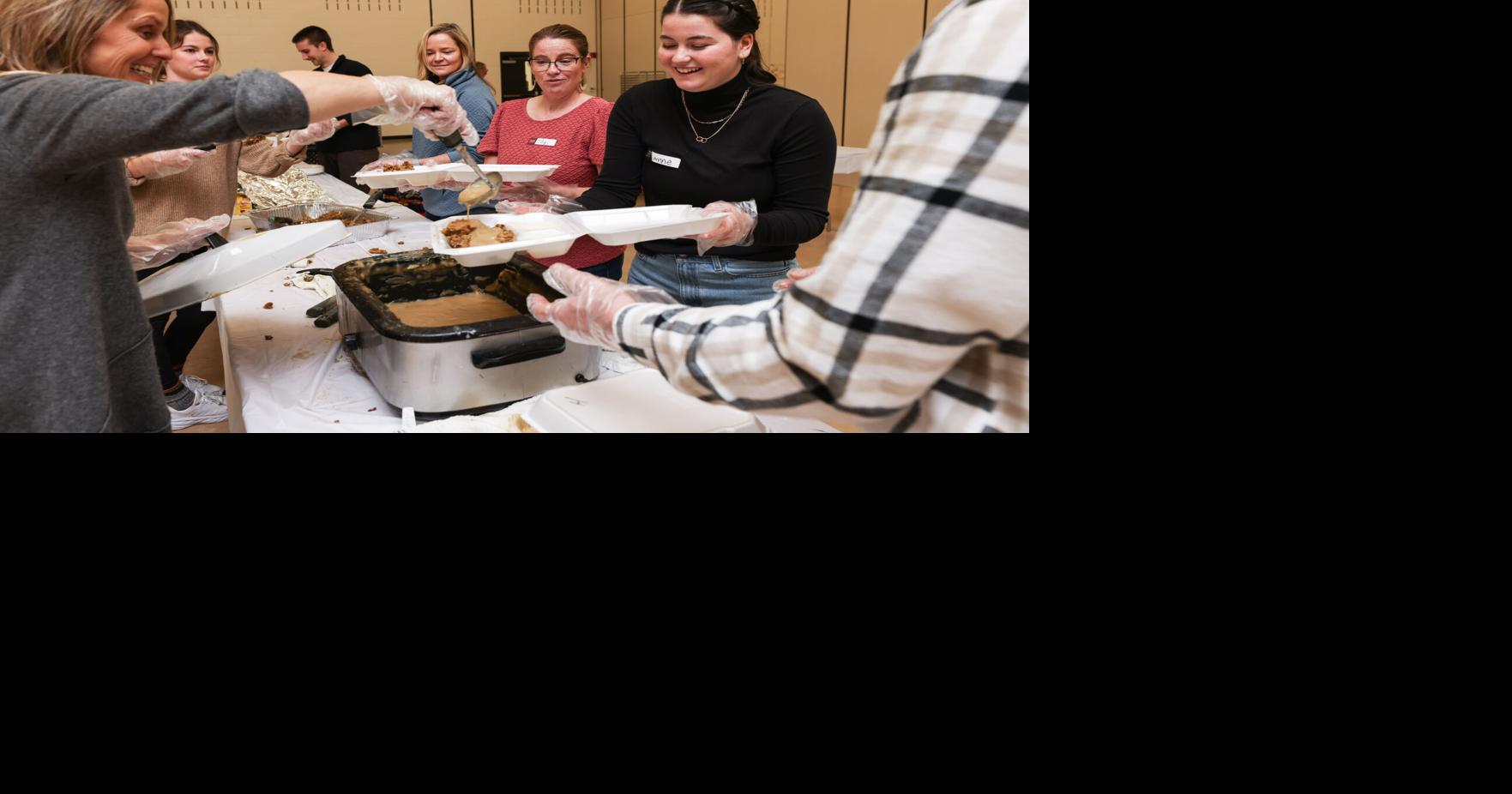 Thousands fed for free on Thanksgiving in La Crosse