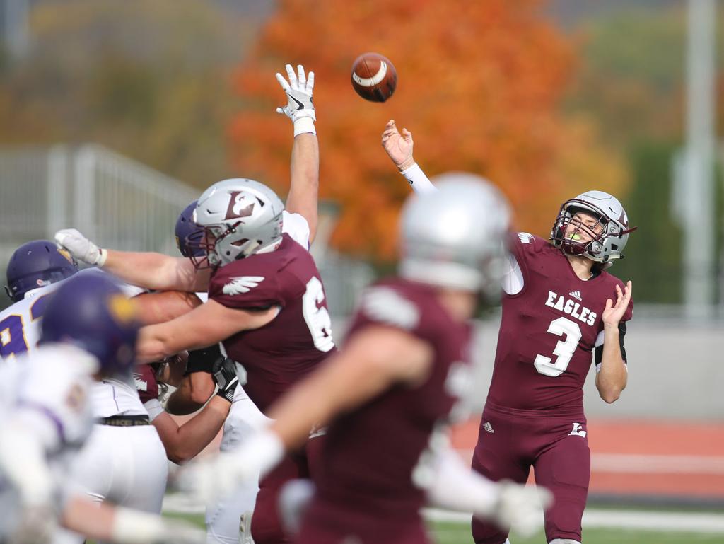 College Football Uw La Crosse Eagles Recruits Beef Up Roster