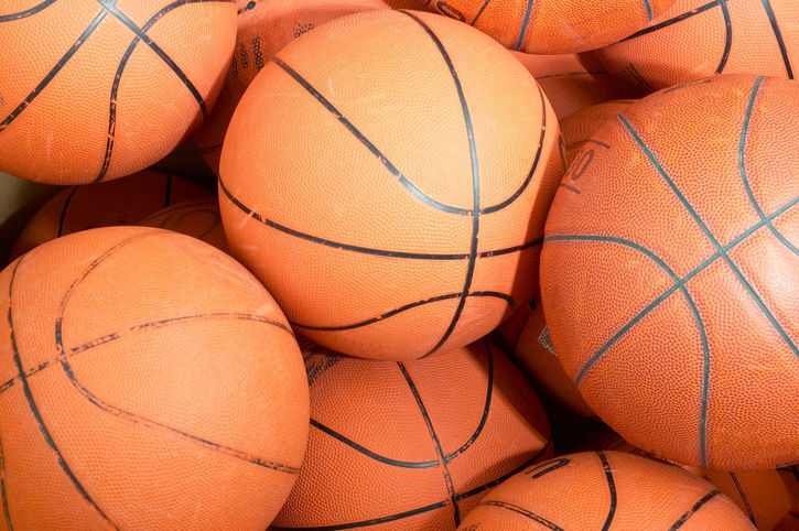 High school boys sports roundup: Onalaska basketball team bounces back