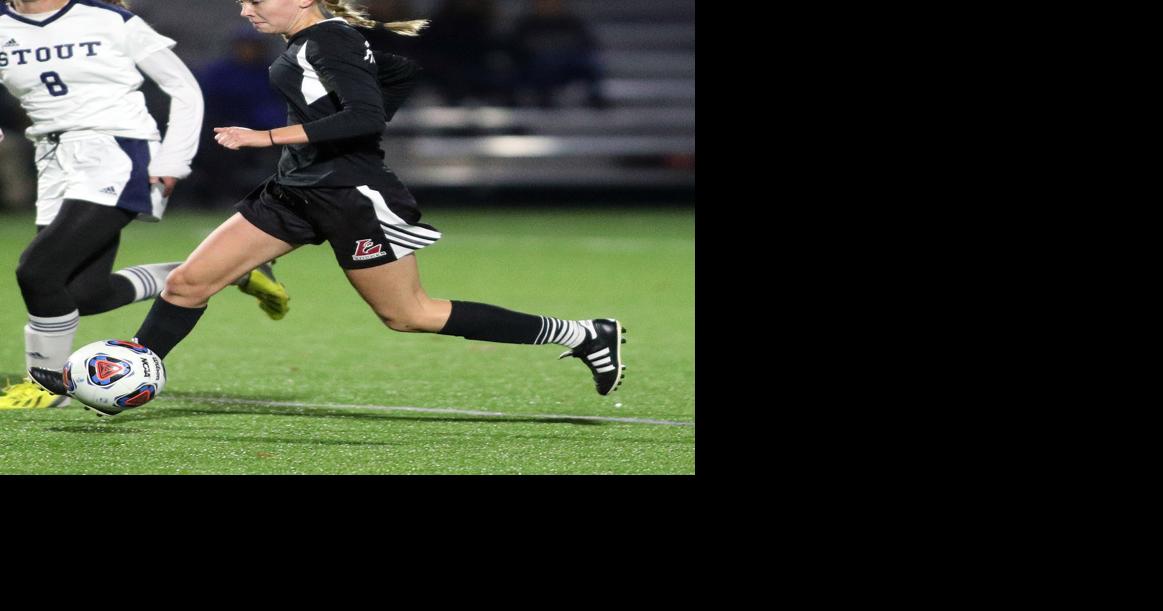 UWLa Crosse soccer Senior group changed the direction of women's team