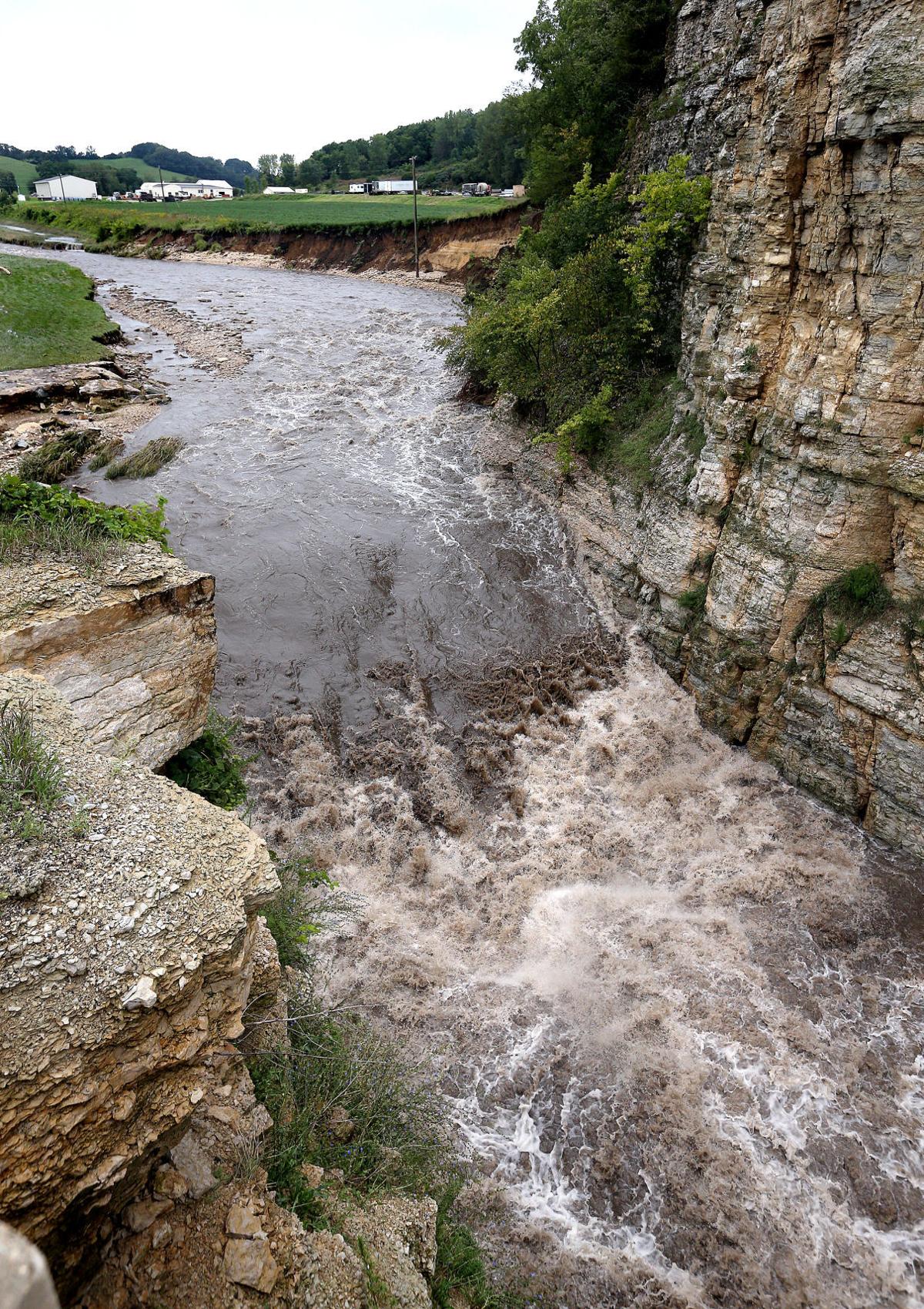 Flash flooding claims one life, leaves northeast to Iowa clean up