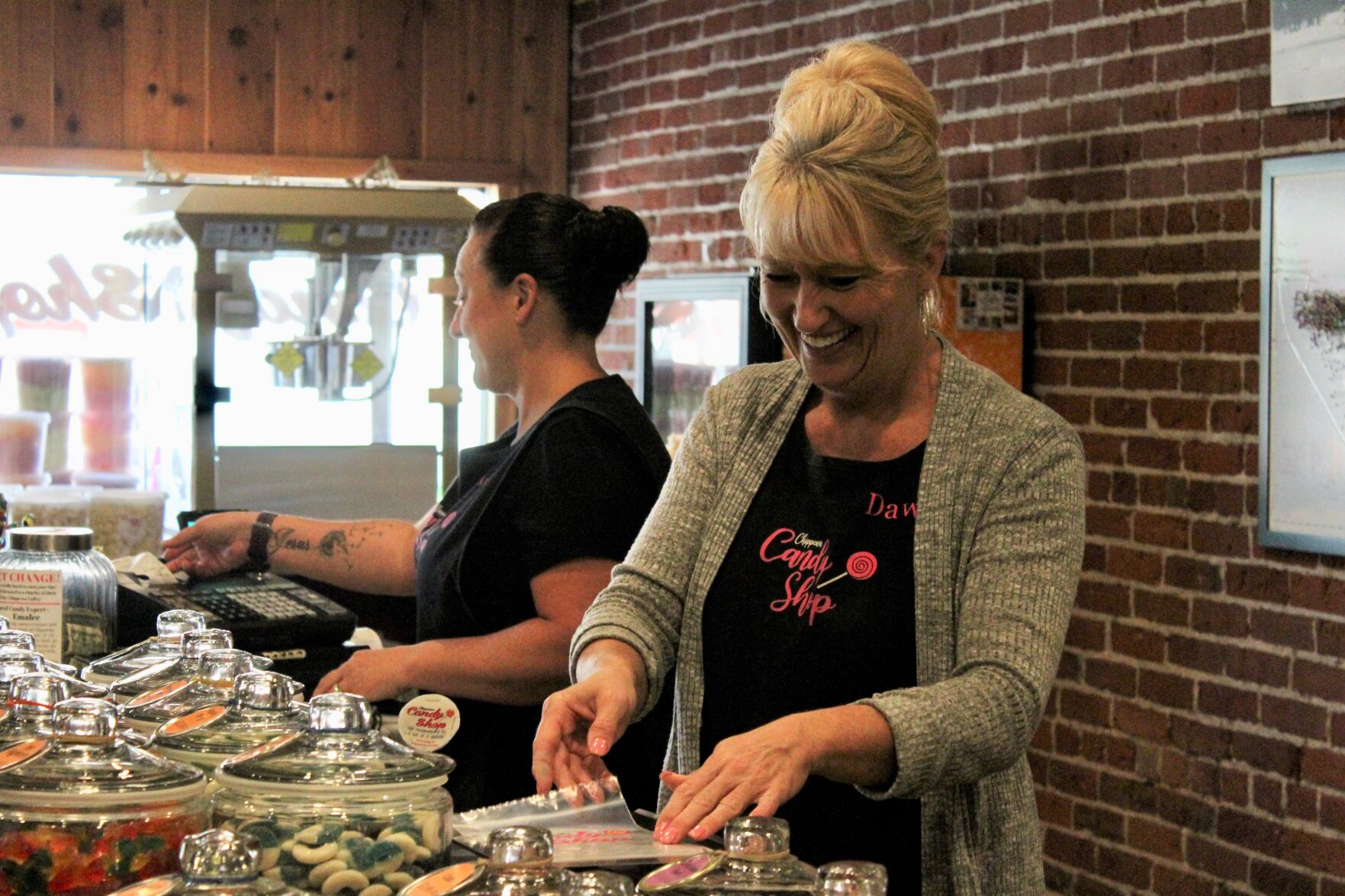 Chippewa Candy Shop brings families together