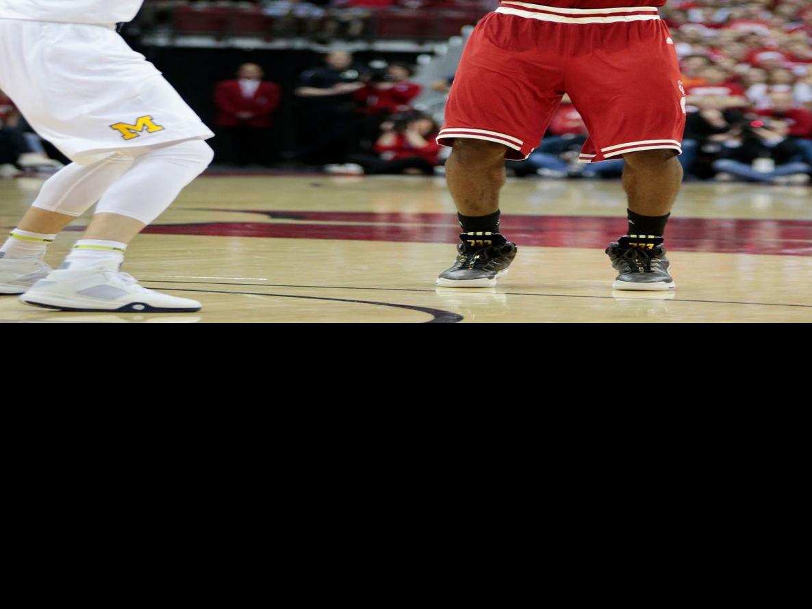Brown S Shooting Helping Badgers Sports Lacrossetribune Com