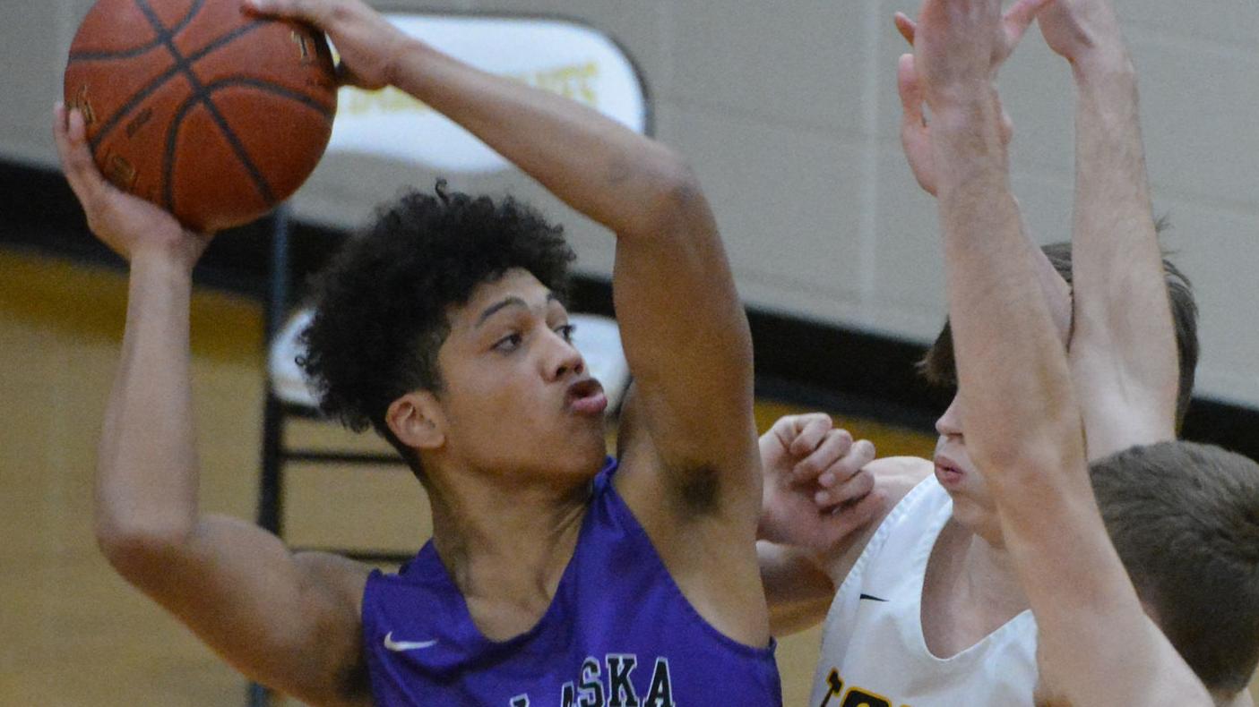 High School Basketball Top Ranked Onalaska Boys Snap Tomah S Six
