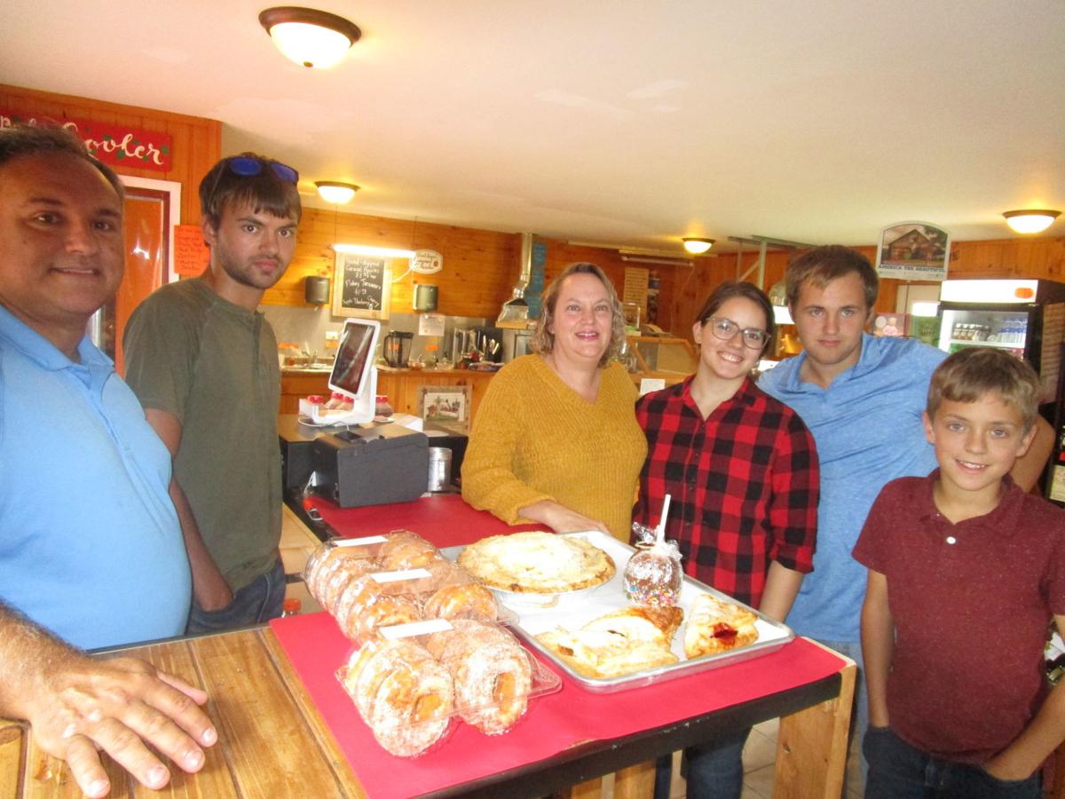 Harvest and country store draw customers to Maple Ridge Orchard near