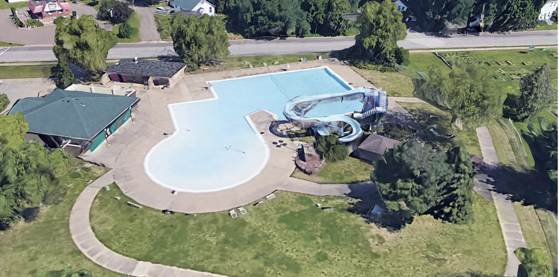 Chippewa Falls Pool Committee seeks public input on future of